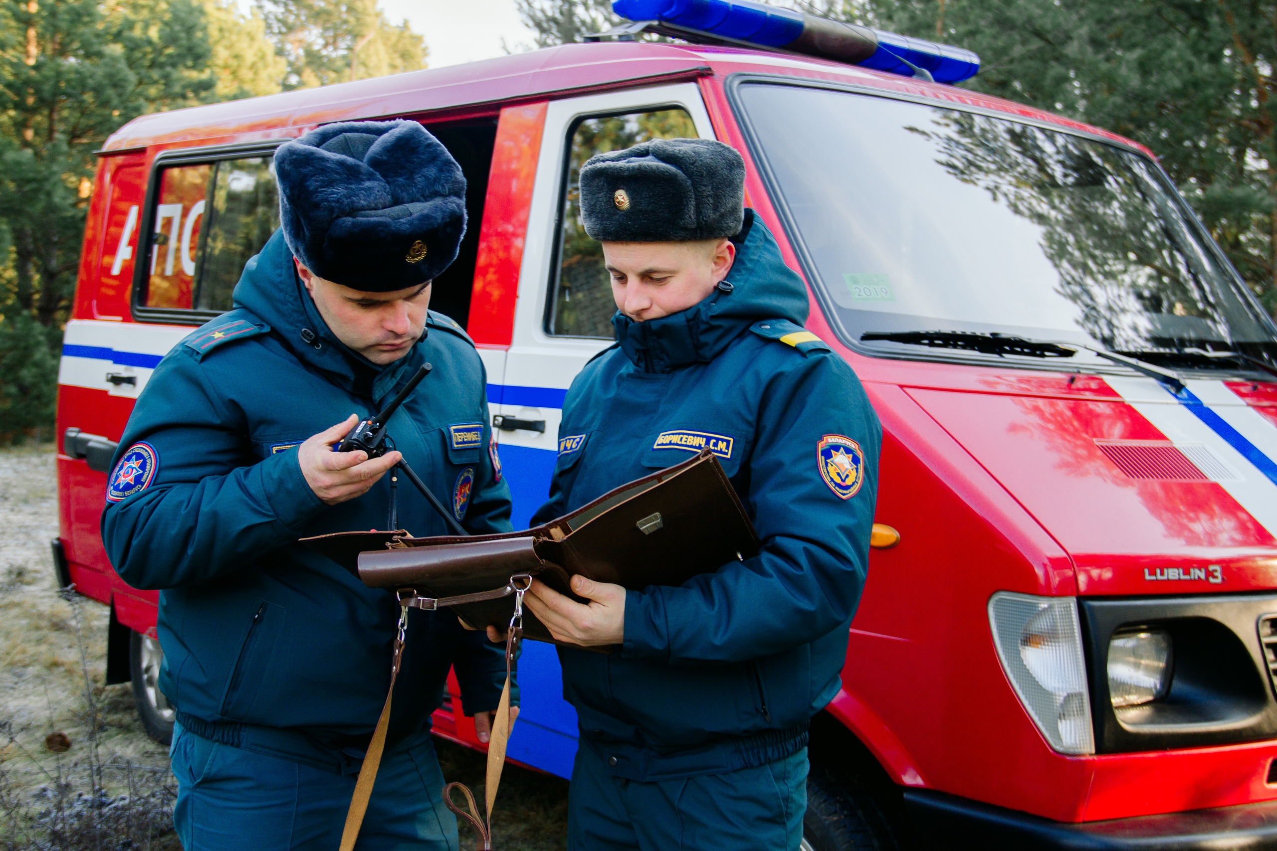 Образ спасателя. 19 Января день спасателя. Белоруссия — день работника службы спасения.