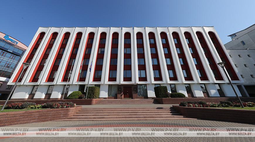 Беларусь предложила части украинских дипломатов покинуть страну Беларусь предложила части украинских дипломатов покинуть страну