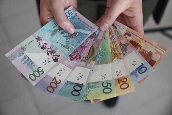 Кто за все платит? Кто за все платит?