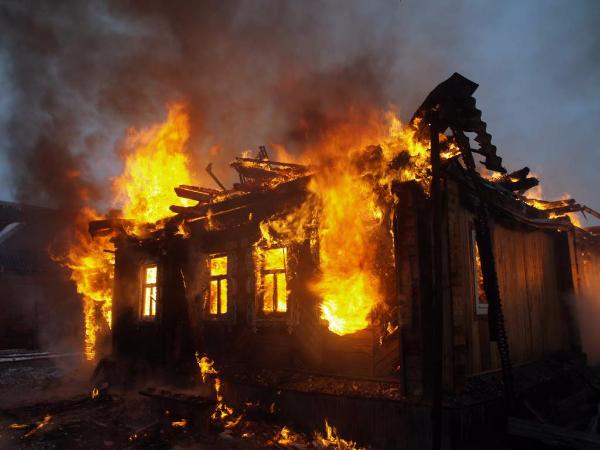 При пожаре в деревне Вулька-Городищенская Пинского района погиб человек