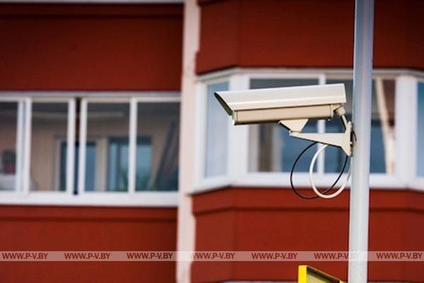 Видеокамеры во дворах: посягательство на личную жизнь или мера безопасности? Видеокамеры во дворах: посягательство на личную жизнь или мера безопасности?