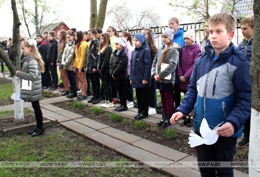 В Пинске состоялся митинг-реквием, посвящённый памяти жертв чернобыльской трагедии
