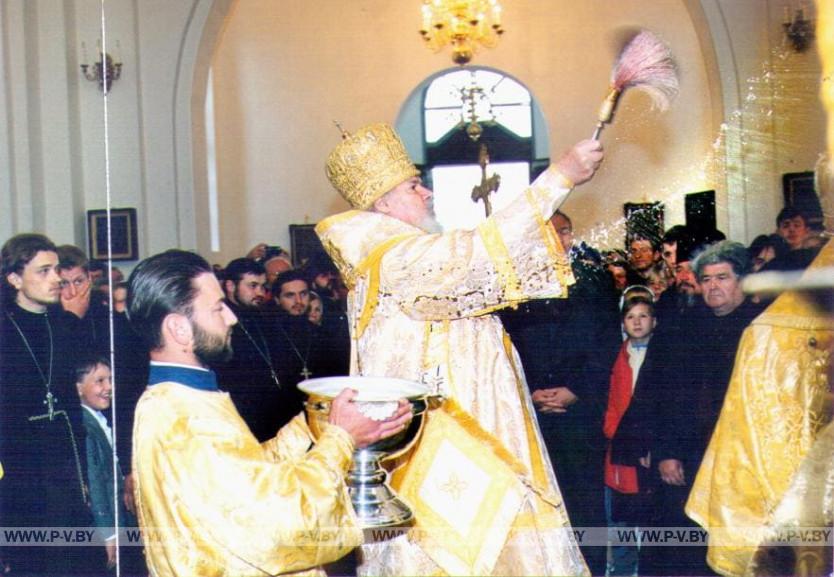 20 лет тому назад был освящен собор в честь небесного покровителя Пинска великомученика Феодора Тирона 20 лет тому назад был освящен собор в честь небесного покровителя Пинска великомученика Феодора Тирона
