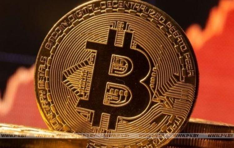 MicroStrategy купила биткоинов почти на $500 млн и сразу потеряла более $70 млн
