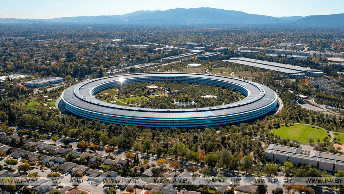 Apple вынуждена оставить своих сотрудников на удаленке до 2022 года