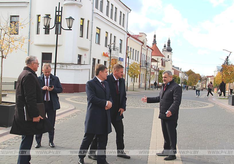 С официальным визитом в Пинске - заместитель премьер-министра Республики Беларусь Игорь Петришенко
