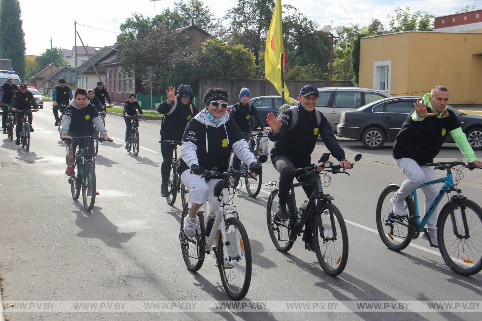 В Пинске в рамках Дня города и Года народного единства состоялось закрытие велосезона