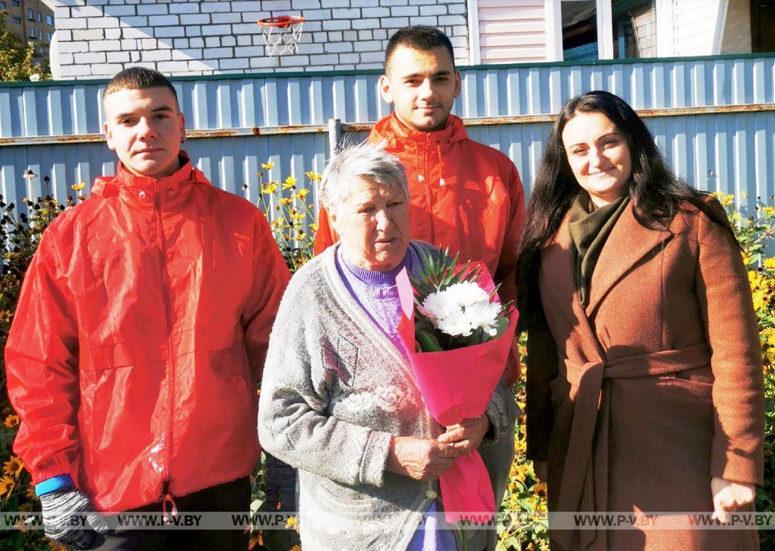 «Мы выбираем помощь пожилым людям» «Мы выбираем помощь пожилым людям»