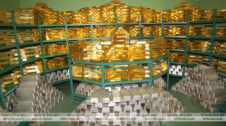 Золотовалютные резервы Беларуси за апрель выросли на 2,5% до $7,8 млрд Золотовалютные резервы Беларуси за апрель выросли на 2,5% до $7,8 млрд