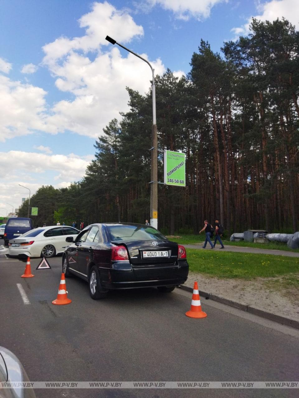 Автобус с пассажирами попал в аварию в Пинске