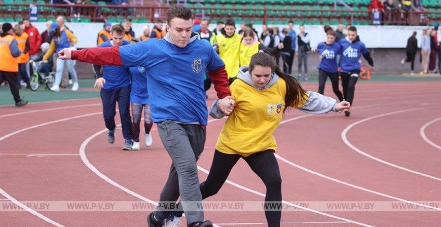 Среди победителей республиканского гражданско-патриотического марафона "Вместе - за сильную и процветающую Беларусь" - пинчане