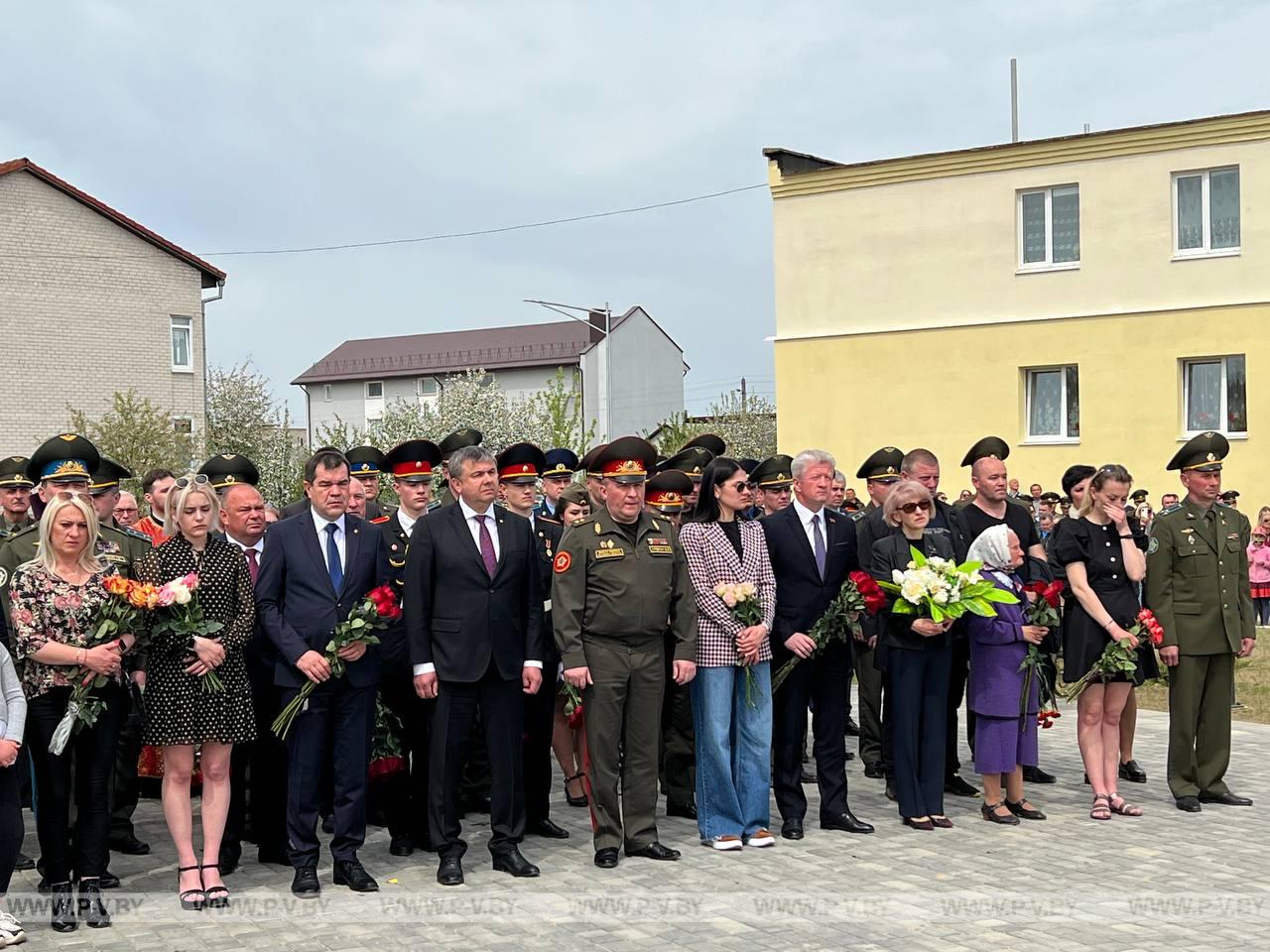 Год назад ушли из жизни наши герои... Год назад ушли из жизни наши герои...