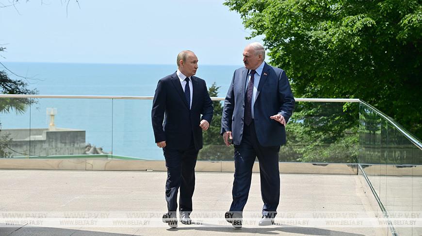 Лукашенко: экономика в России и Союзном государстве неожиданно интенсивно укрепляется Лукашенко: экономика в России и Союзном государстве неожиданно интенсивно укрепляется