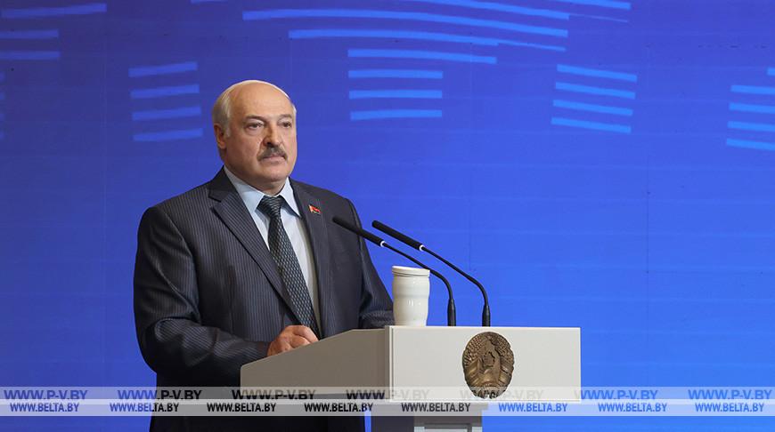 Лукашенко: государство для народа - это современная суверенная политика Беларуси