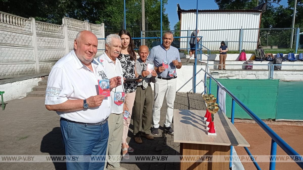 Посмотрите, как в Пинске прошел турнир по теннису памяти Якова Маркмана