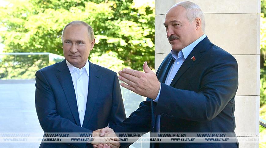 Лукашенко: Беларуси с Россией предрекали гибель, но мы работаем успешно, никакого страха нет Лукашенко: Беларуси с Россией предрекали гибель, но мы работаем успешно, никакого страха нет