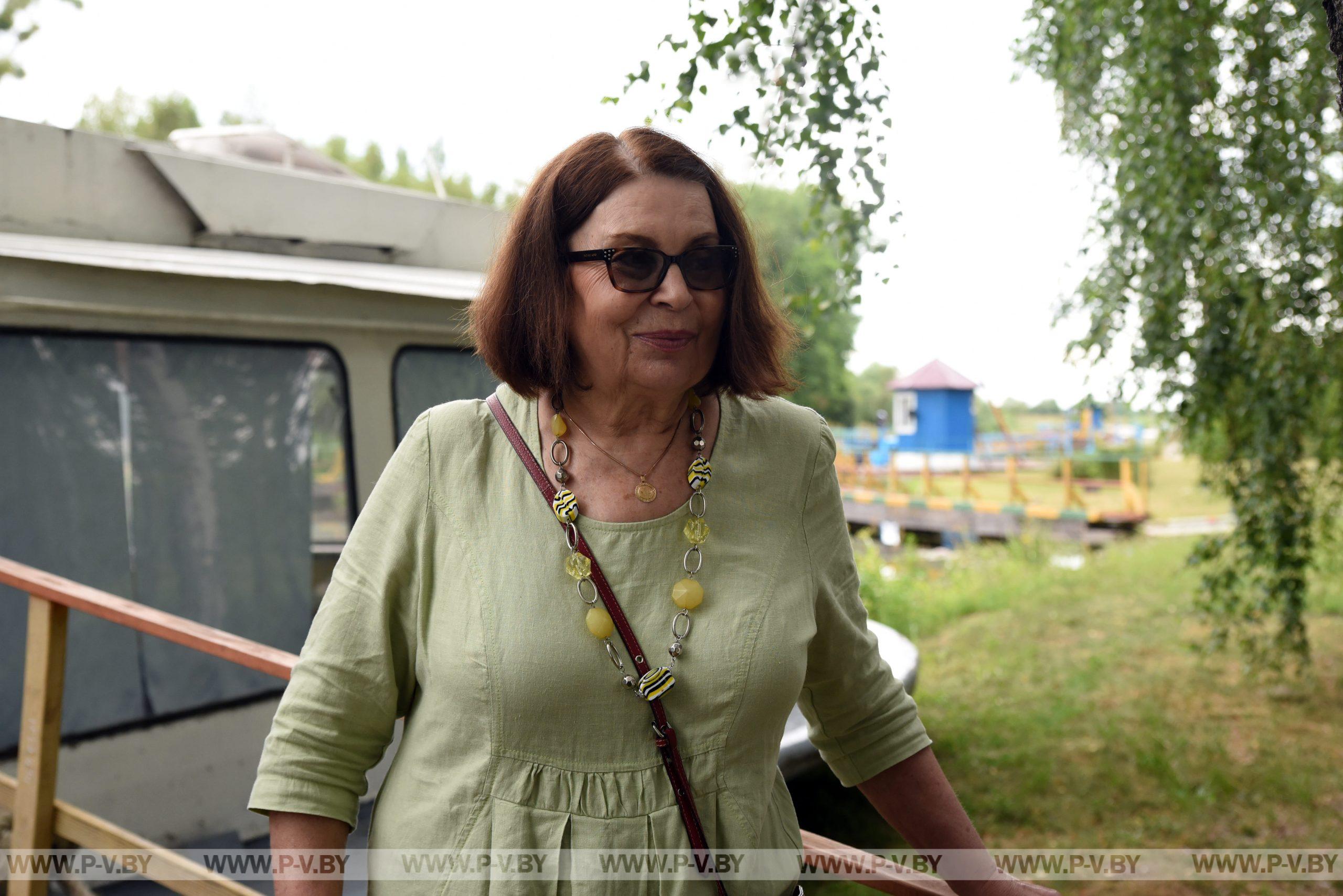 Елена СОЛОГУБ: «Главный принцип – увидеть и развить в учителе его педагогический потенциал, дать толчок к профессиональному росту»