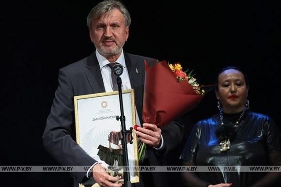 Полесский драмтеатр с постановкой - хоррором "Вий" удостоился наград на внеочередном фестивале "Смоленский ковчег" Полесский драмтеатр с постановкой - хоррором "Вий" удостоился наград на внеочередном фестивале "Смоленский ковчег"