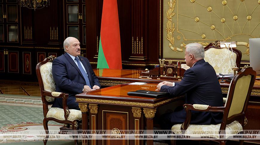 "Надо забить раз и навсегда железобетонный кол". Лукашенко откровенно высказался об армяно-азербайджанском конфликте и проблемах в ОДКБ "Надо забить раз и навсегда железобетонный кол". Лукашенко откровенно высказался об армяно-азербайджанском конфликте и проблемах в ОДКБ