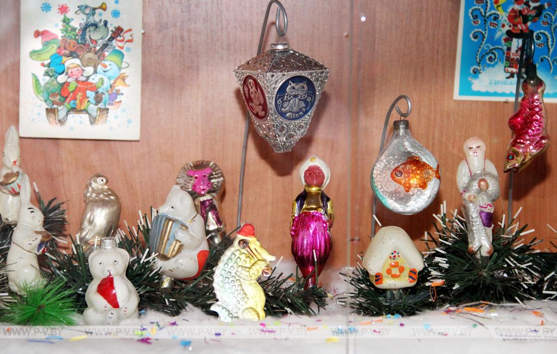 Пинчанки-коллекционеры и Музей Белорусского Полесья приглашают окунуться в атмосферу Нового года
