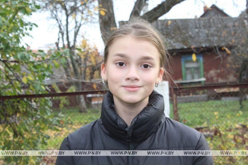 Яблоневый сад заложили во дворе средней школы № 3