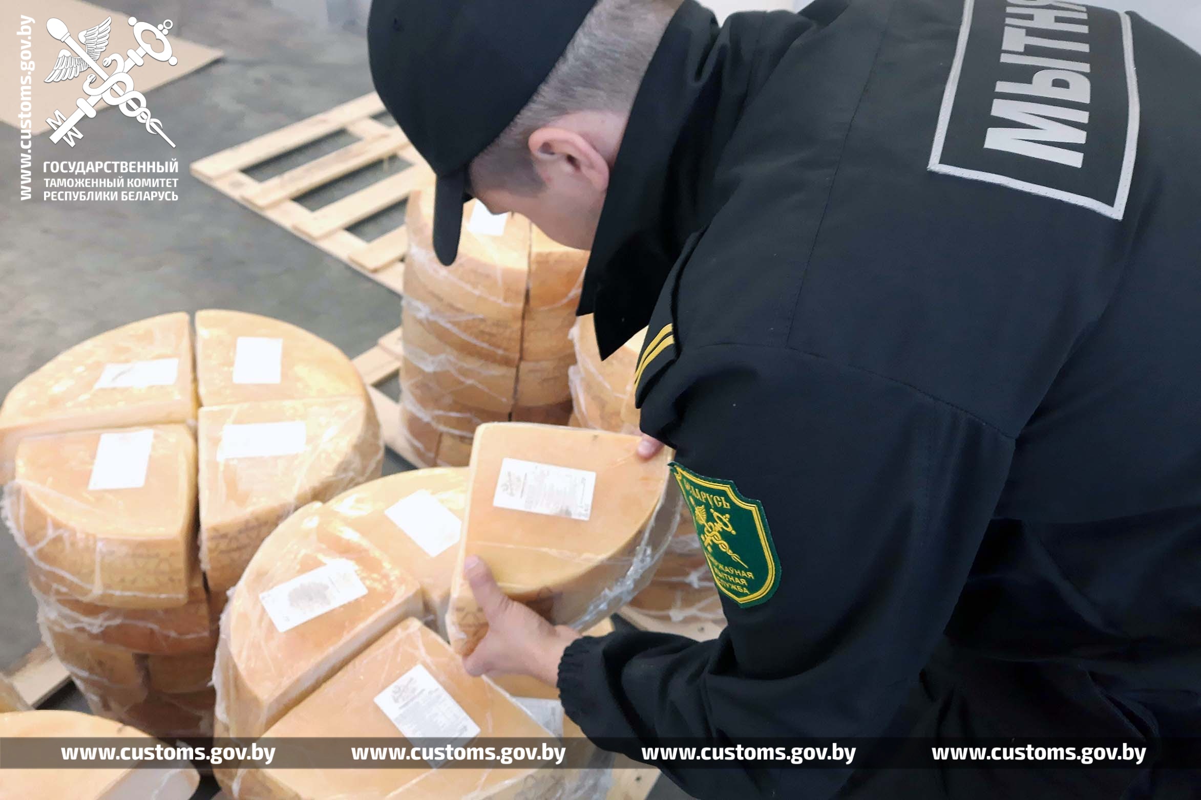 Более 3 тонн сыра «предприниматели» незаконно ввезли на территорию ЕАЭС из Польши