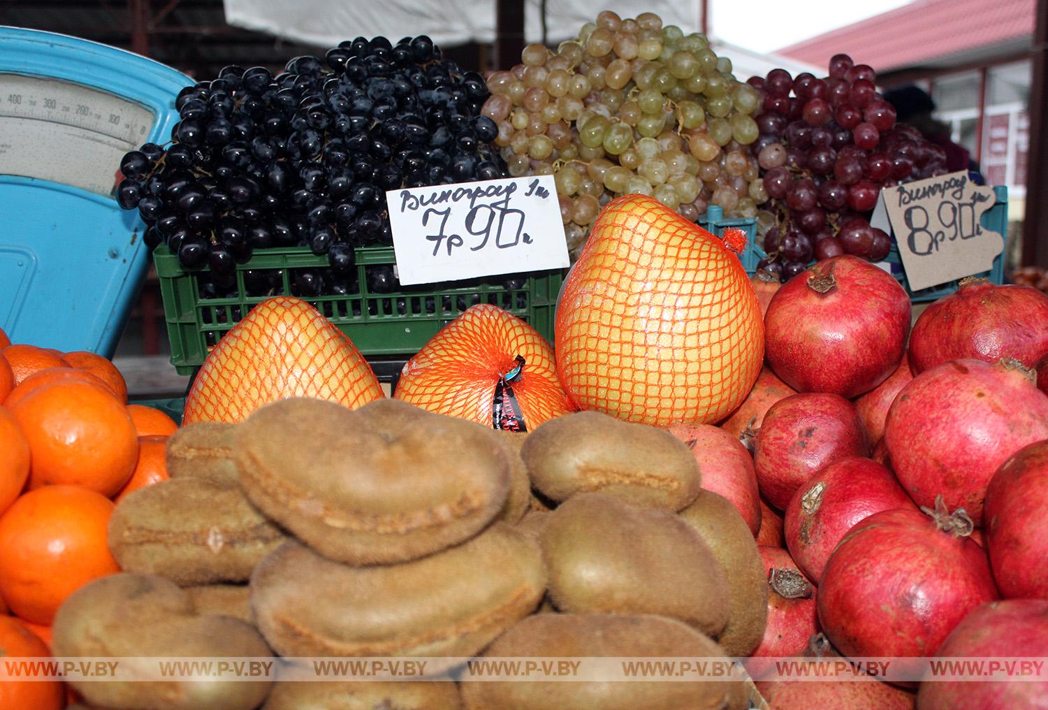 Пинчан волнует вопрос: почём нынче фрукты?