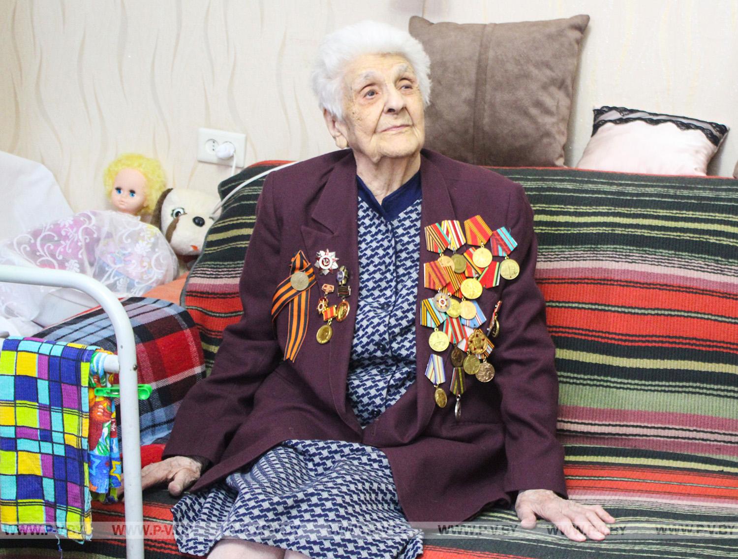 В Пинске продолжается республиканская благотворительная акция для пожилых граждан «От всей души»