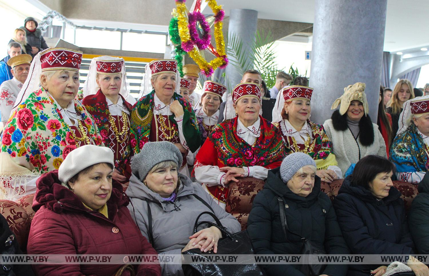 У гарадскім Доме культуры адбыўся святочны канцэрт "Як на Шчодрую куццю"