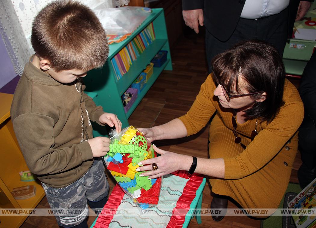 Акция «Профсоюзы – детям» состоялась в Ласицком детском саду