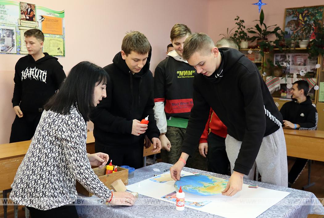В Пинском районе организовали диалоговую площадку «Правильный выбор»
