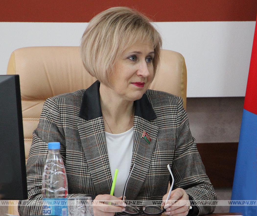Депутат Палаты представителей Национального собрания Республики Беларусь седьмого созыва по Пинскому сельскому избирательному округу № 15 Валентина БЕГЕБА: «Сегодня нет задачи важнее, чем сберечь согласие в обществе и независимость нашей страны» Депутат Палаты представителей Национального собрания Республики Беларусь седьмого созыва по Пинскому сельскому избирательному округу № 15 Валентина БЕГЕБА: «Сегодня нет задачи важнее, чем сберечь согласие в обществе и независимость нашей страны»