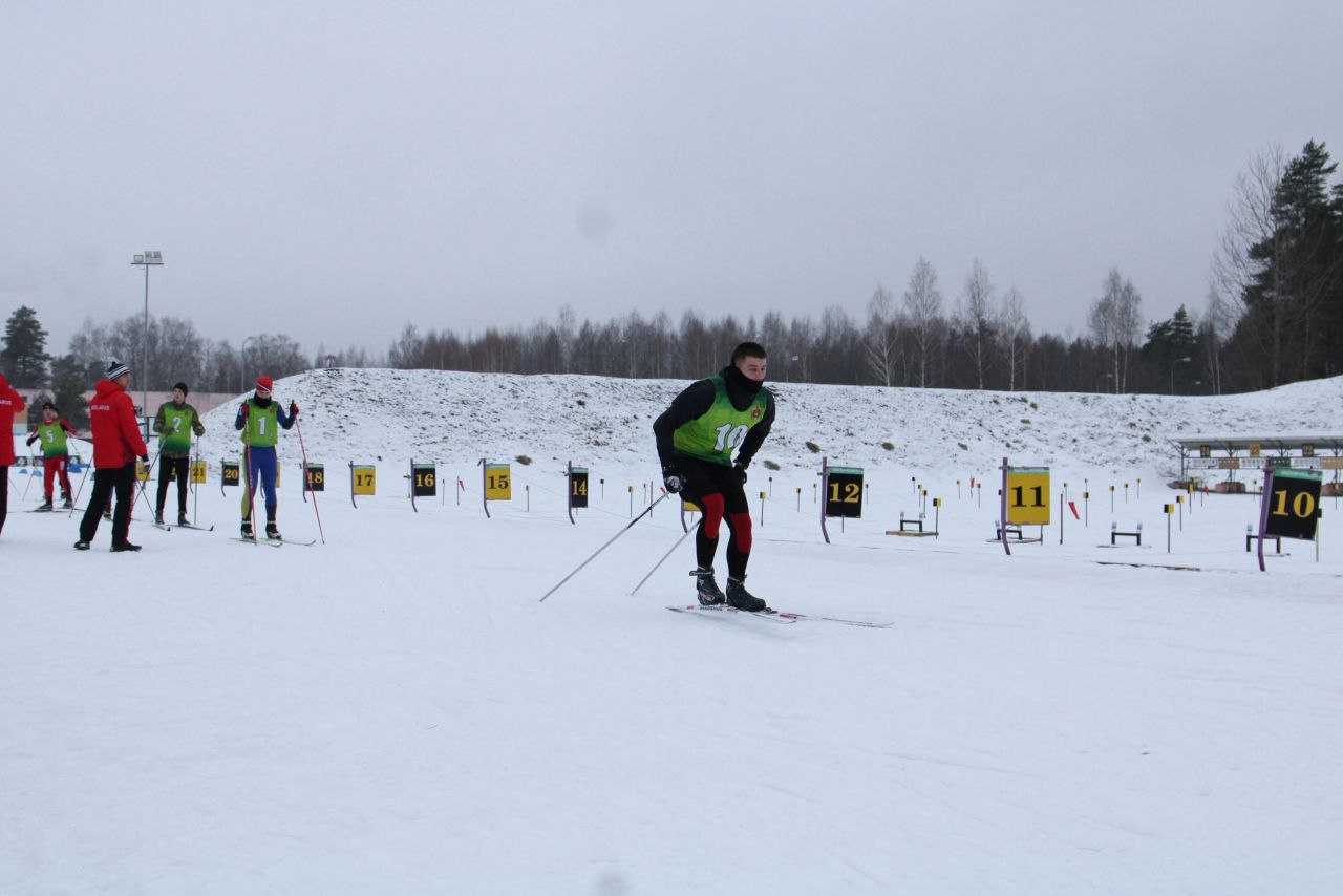 Пинские пограничники результативно выступили на чемпионате по лыжным гонкам и биатлону