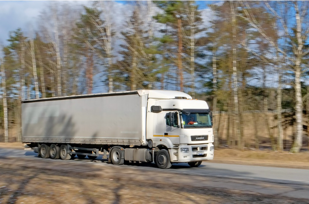 В транспортной инспекции напомнили об особенностях участия в дорожном движении ТКТС