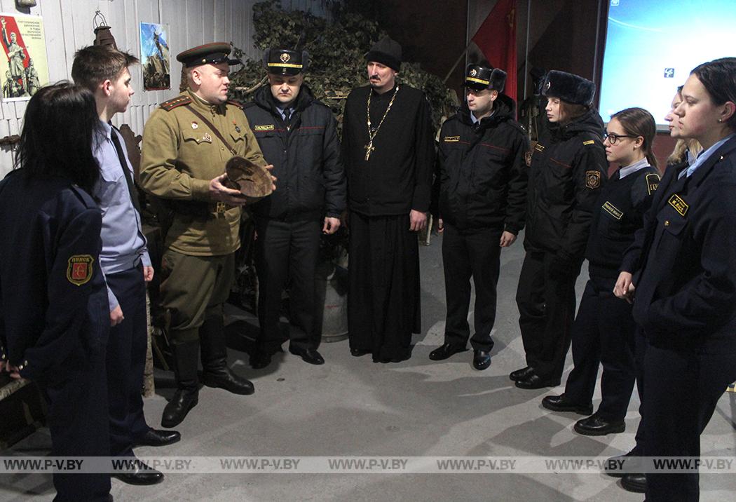 Фотофакт: памятное мероприятие организовал клуб «Полесский солдат»
