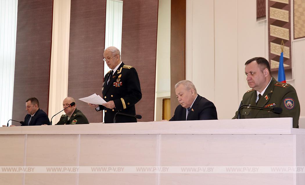 Узнали, какие вопросы обсудили на заседании военного совета Клуба полковников и капитанов 1-го ранга Пинского гарнизона