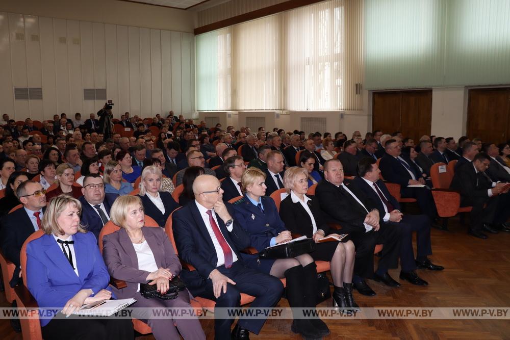 Итоги-2022 и задачи на 2023-й: прошло расширенное заседание хозяйственного актива Пинского района Итоги-2022 и задачи на 2023-й: прошло расширенное заседание хозяйственного актива Пинского района