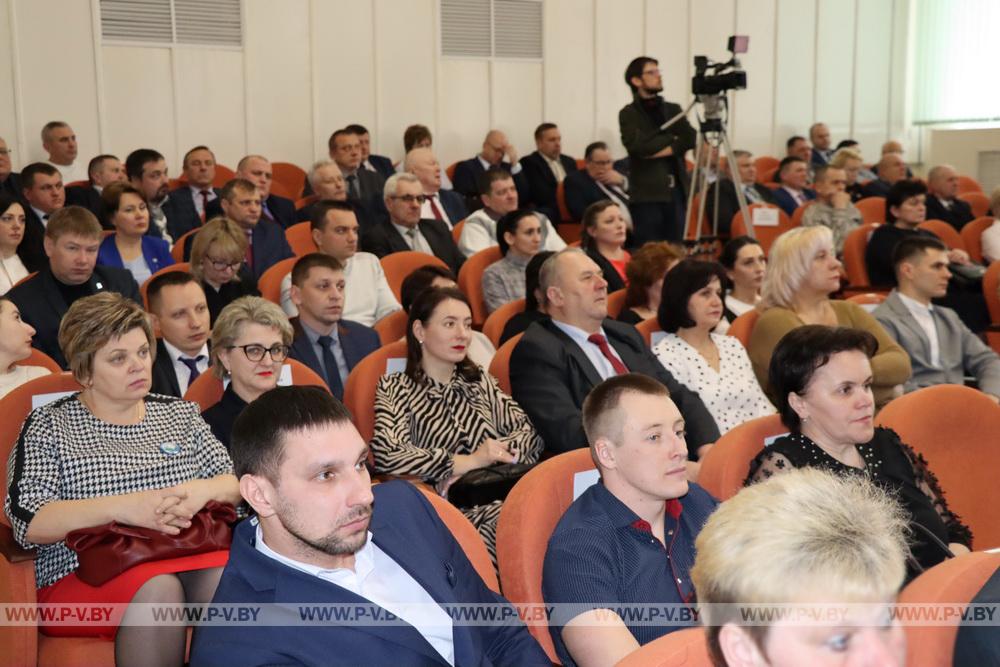Итоги-2022 и задачи на 2023-й: прошло расширенное заседание хозяйственного актива Пинского района