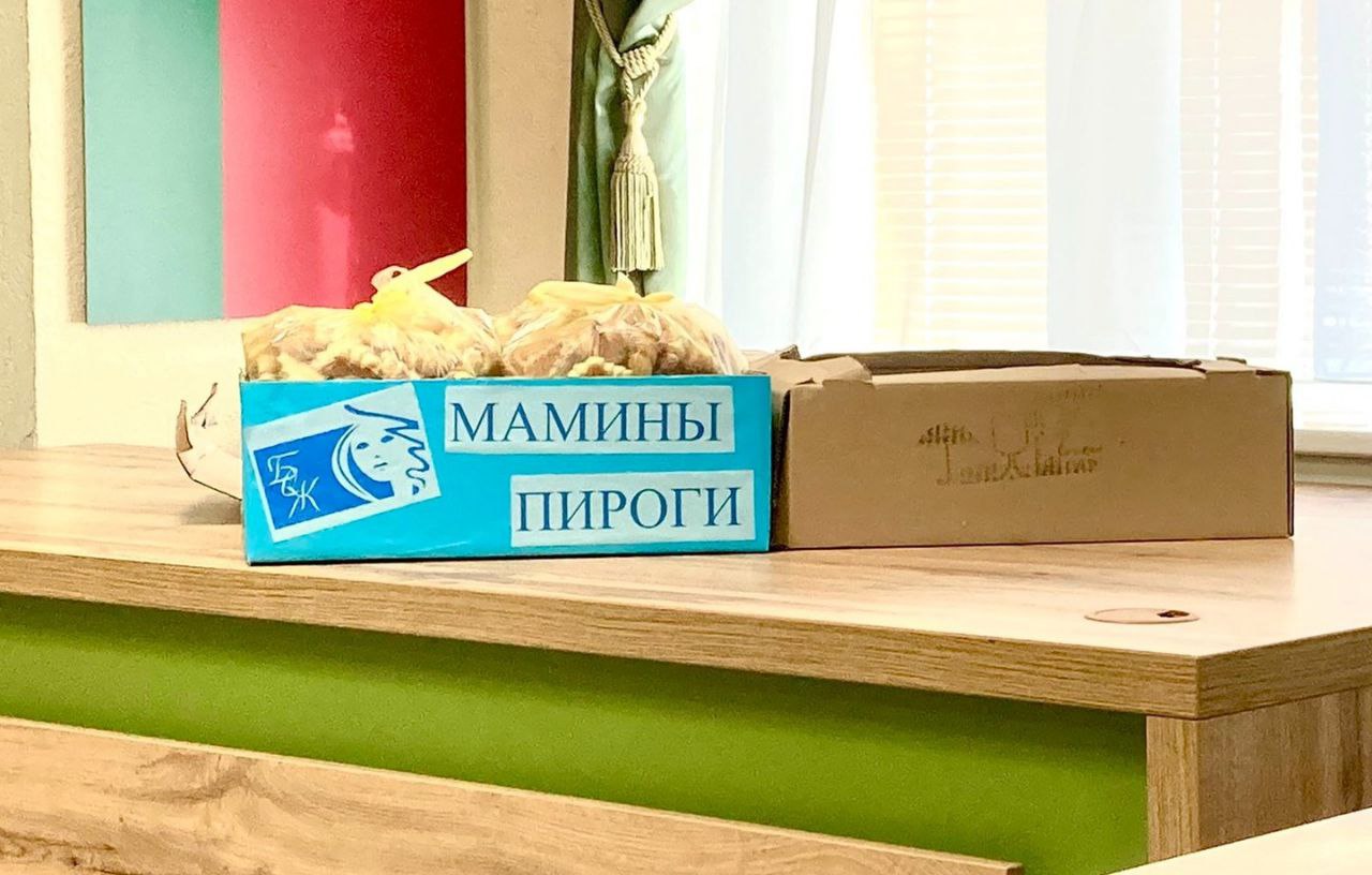 Пинских пограничников поздравили представительницы ОО «БСЖ»