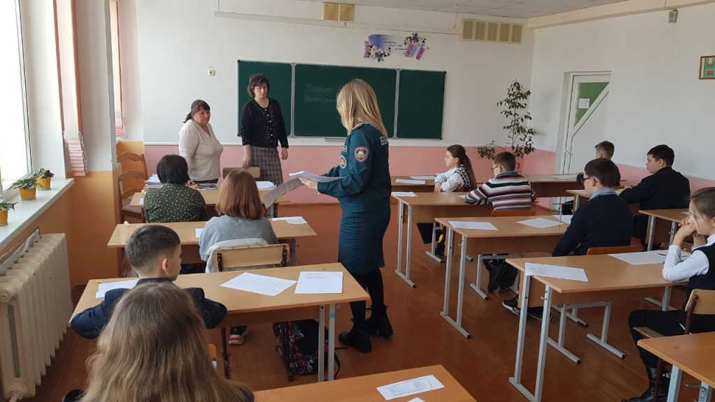 Знатоки ОБЖ собрались в Пинковичской средней школе