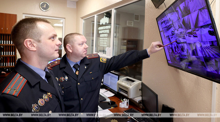 Лукашенко: сотрудники органов внутренних дел верно служили и служат народу Беларуси
