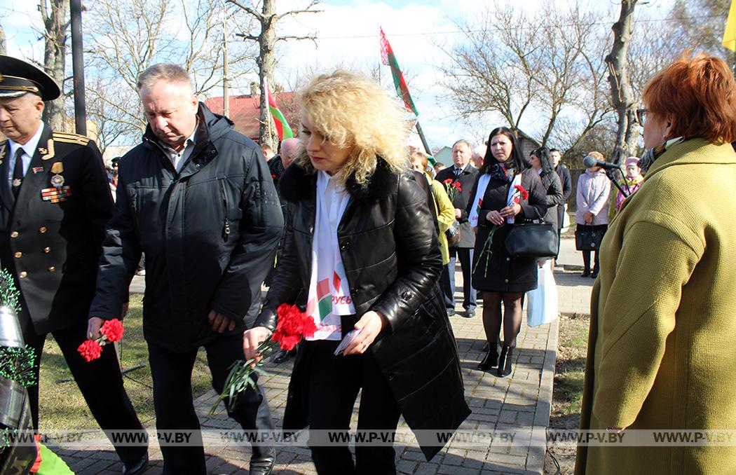 Побывали на митинге, приуроченном ко Дню памяти сожженных деревень и 80-летию трагедии в Хатыни