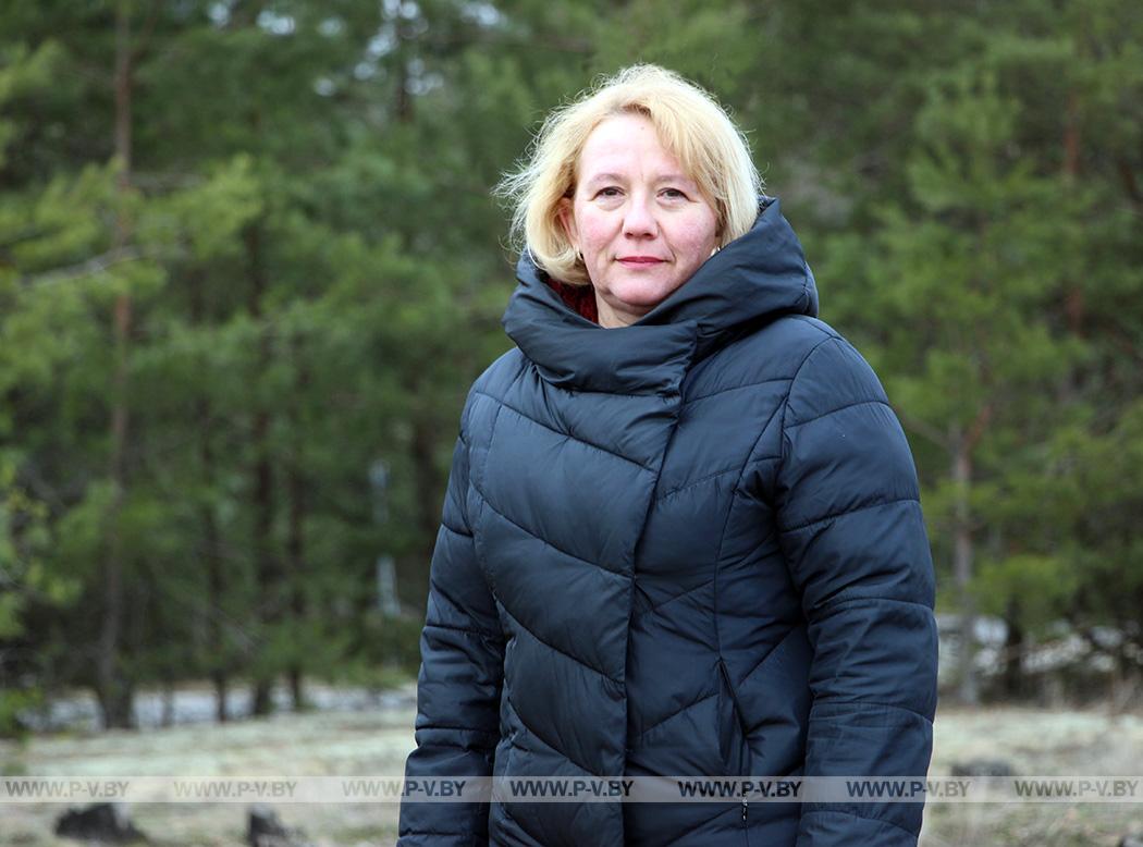Святлана Ерш: «Педагагічны калектыў – гэта сям’я, аб’яднаная адной мэтай – выхаваць годных грамадзян нашай краіны» Святлана Ерш: «Педагагічны калектыў – гэта сям’я, аб’яднаная адной мэтай – выхаваць годных грамадзян нашай краіны»