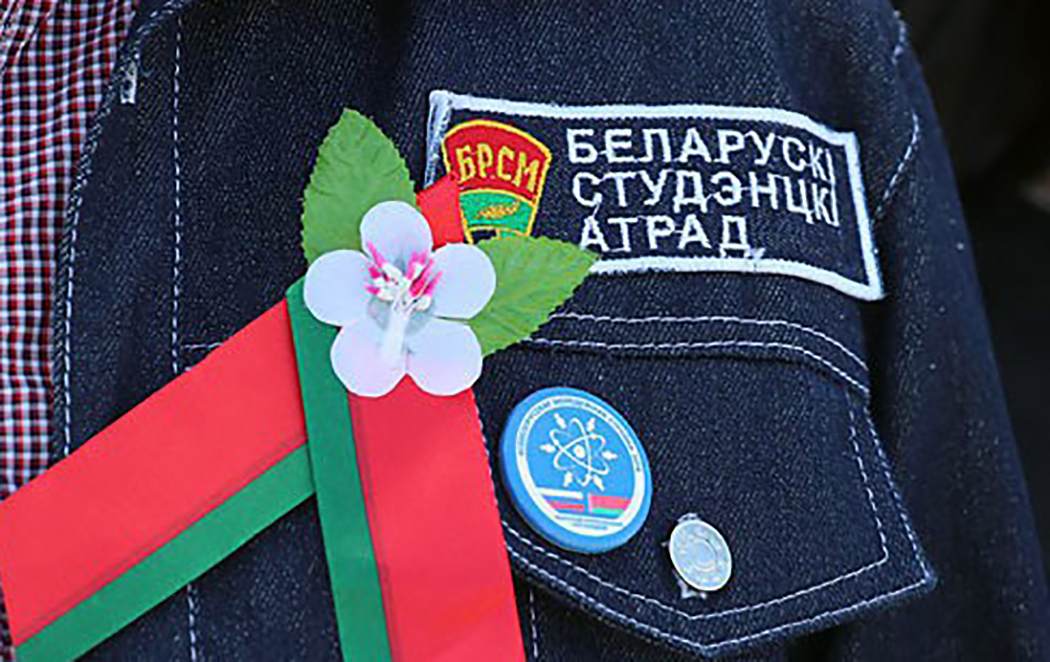 Президент рассказал об опыте участия в студотрядовском движении. Как эта работа налажена в Пинском районе?