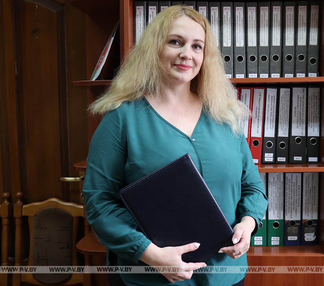 Елена МОХОР: «Каждый из нас должен быть патриотом и нести ответственность за будущее страны»
