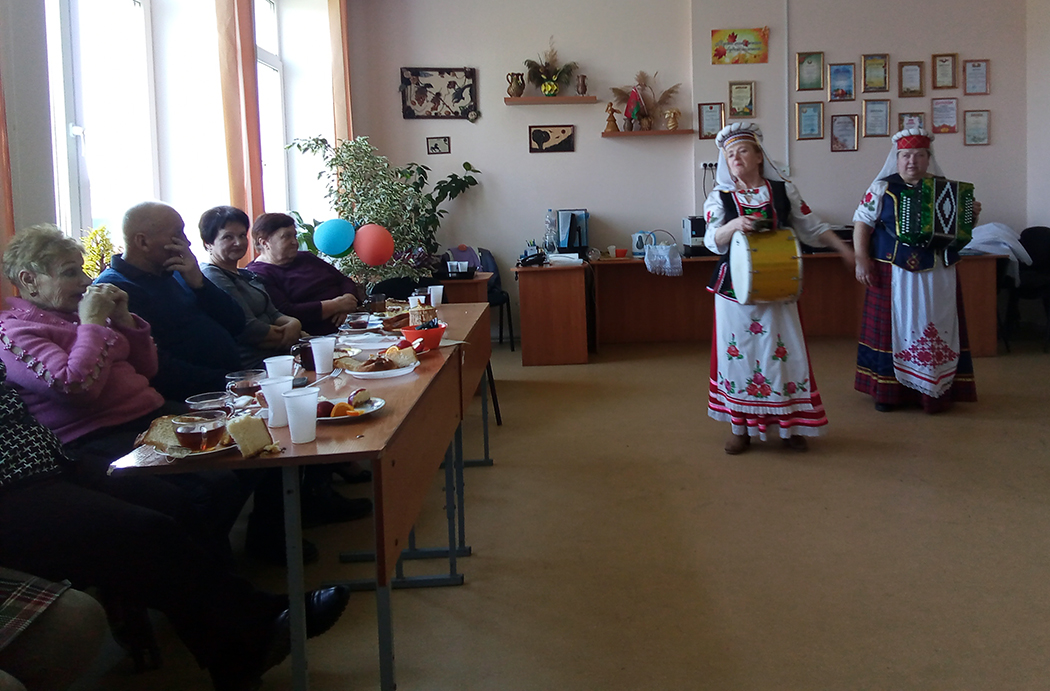Пасхальные посиделки с клубом «Красота и здоровье» и «Доброславскими зажигалочками»