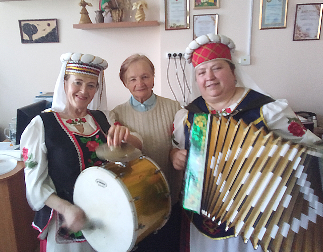 Пасхальные посиделки с клубом «Красота и здоровье» и «Доброславскими зажигалочками»