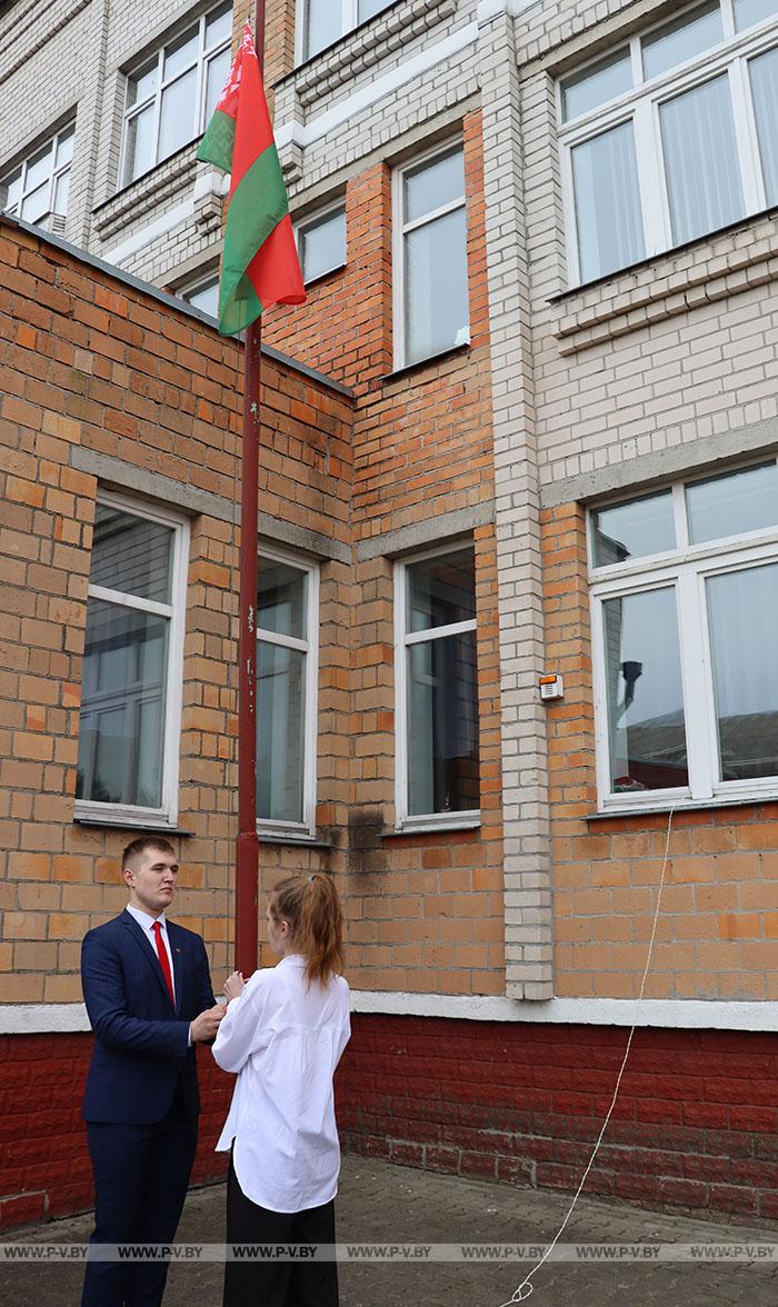 Купятичская средняя школа принимала участников районного этапа второго областного конкурса-фестиваля «В едином ритме»