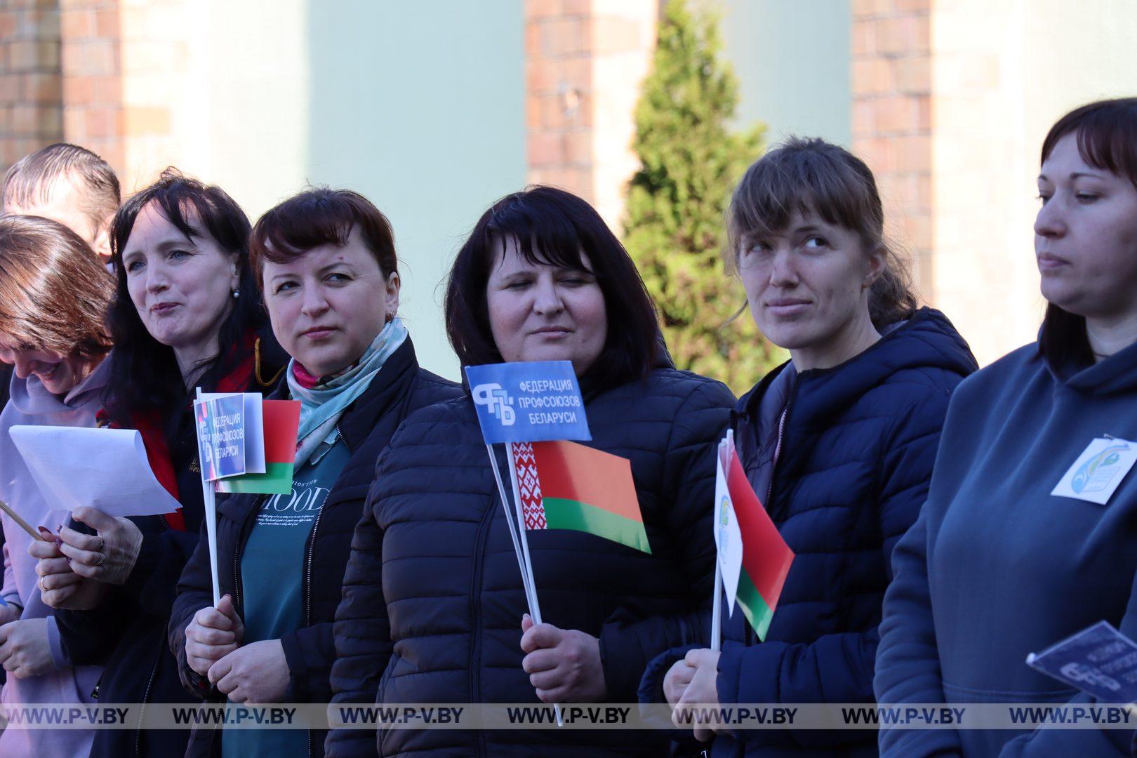 «Все на старт!»: на стадионе Пинковичской СШ состоялся легкоатлетический забег