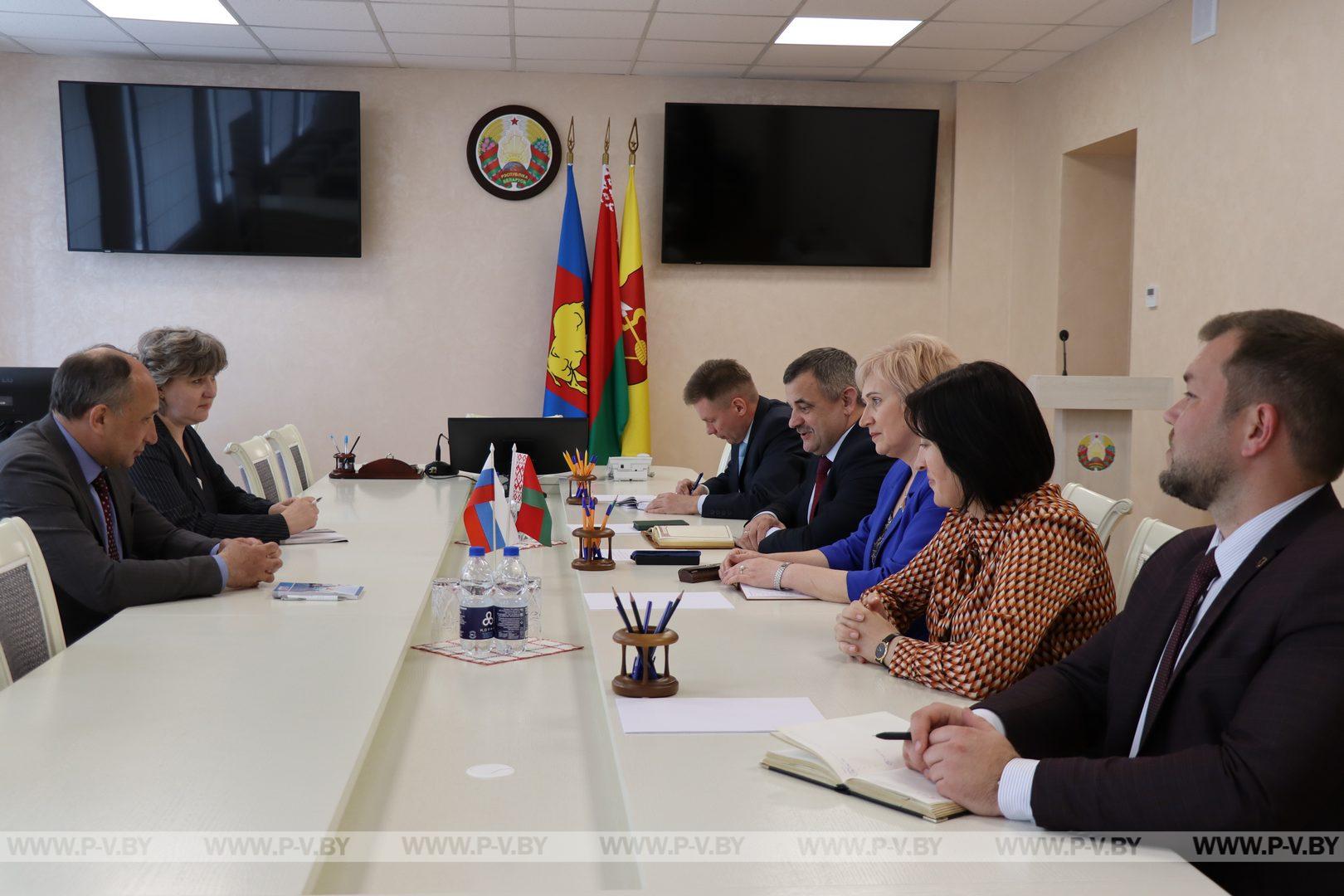 Пинск с деловым визитом посетила делегация представительства Нижегородской области Российской Федерации в Беларуси